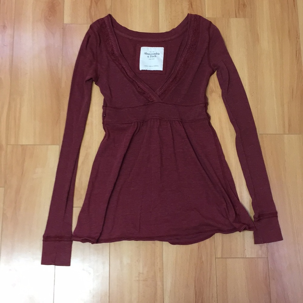 Red long sleeve v neck